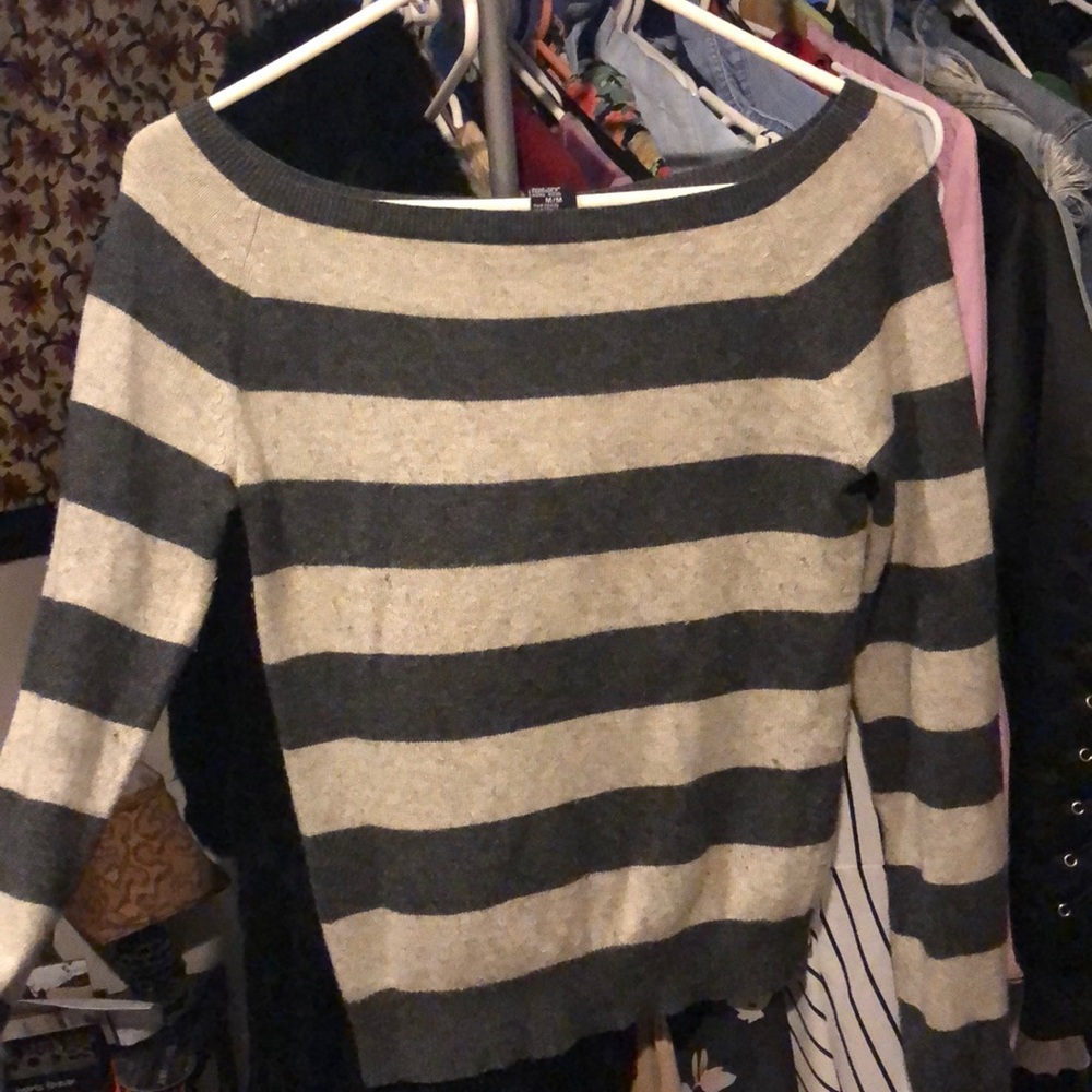 Theory sweater